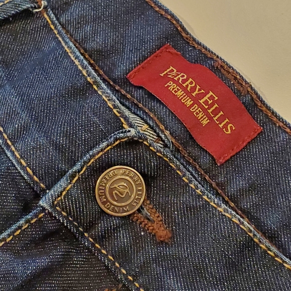 Perry Ellis dark jeans, 32W - Picture 9 of 15